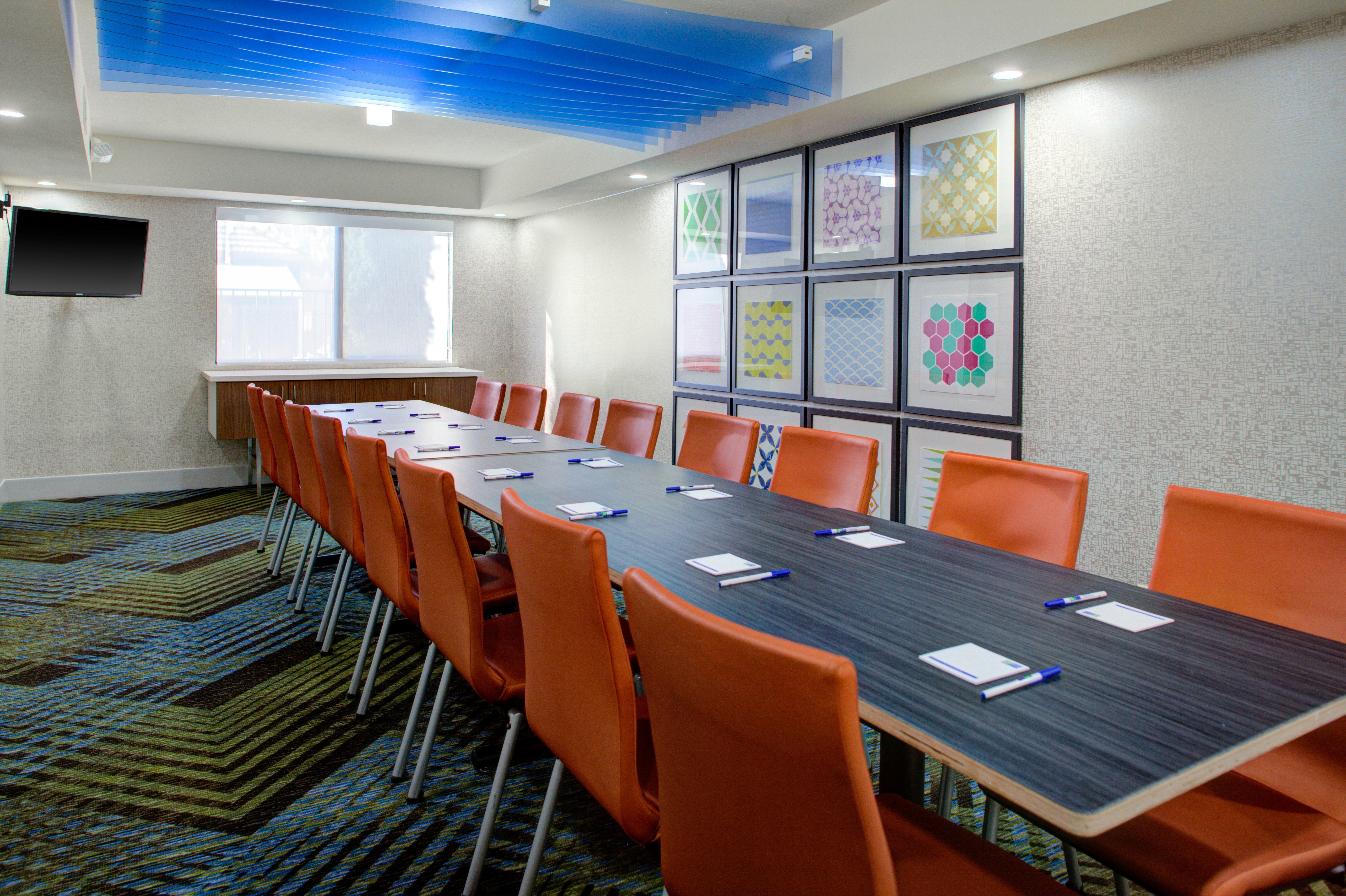 Holiday Inn Express Sedona - Oak Creek By Ihg Exterior photo